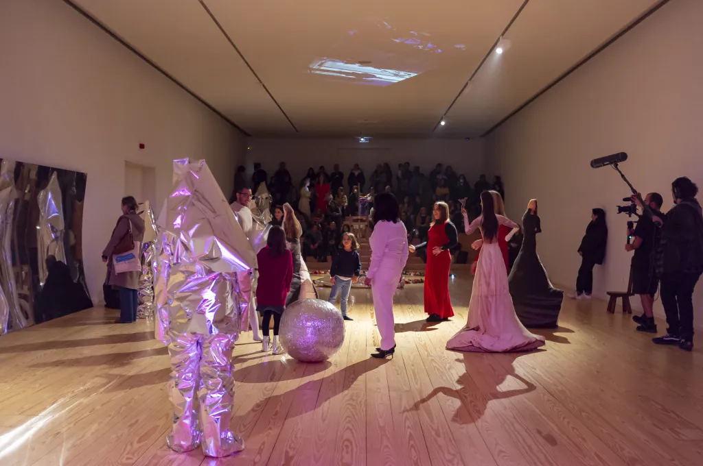 crystal-beings-momento-ii-_008